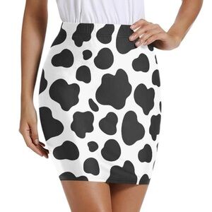 NWOT Womens Short Bodycon Cow Print Mini Black and White Pencil Skirt SZ M